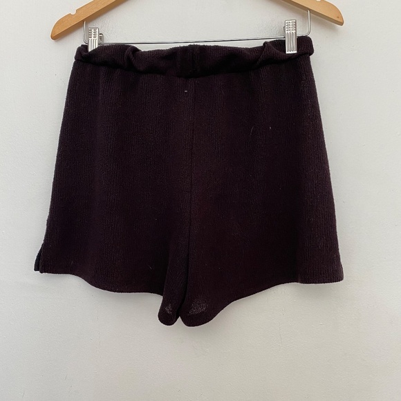 **$5 SALE** H&M Purple Knit Beach Elastic Waist Shorts - Picture 2 of 3